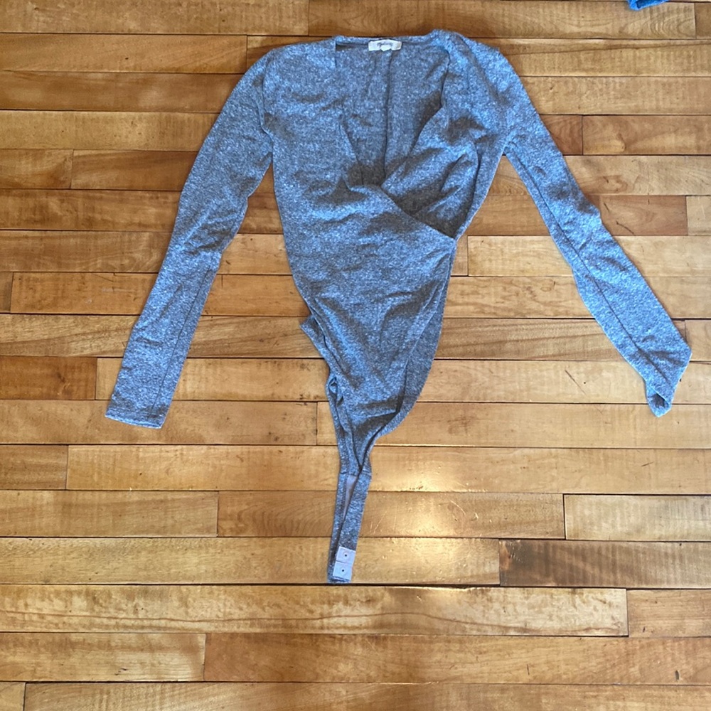 Madewell V neck Bodysuit